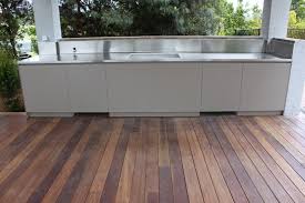 outdoor kitchen / bbq