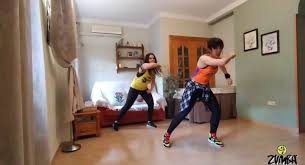 Quema calorías al compás de la música con estos canales de youtube que ofrecen clases de zumba desde la comodidad de tu casa. Fortalece Tu Cuerpo Sin Salir De Casa Punto Medio