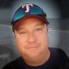 Shawn Eason's Instagram, Twitter & Facebook