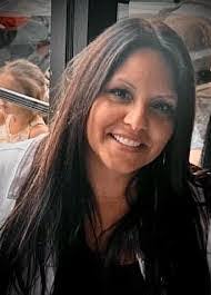 Adriana Deroche's Instagram, Twitter & Facebook