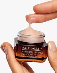 This is why our beauty editor loves Estée Lauder's eye cream