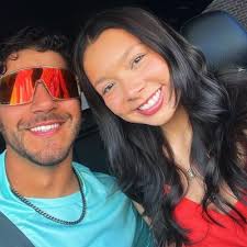 Olivia Skalla (@OliviaSkalla)