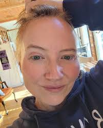 Beverly Clevenger's Instagram, Twitter & Facebook