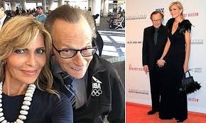 Everything to know about larry king's estranged wife shawn southwick king. Larry King S Wife Shawn Was Totally Surprised By Divorce Larry King Wife Divorce Larry