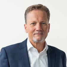 Neuer Aufsichtsratsvorsitzender: Seven Senders gewinnt den  Logistik-Experten Dieter Bambauer als Aufsichtsrat, SEVEN SENDERS GmbH,  Story