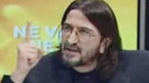 Peki yazar ve gazeteci kişiliği ile ismini duyuran nihat genç kimdir? Nihat Genc Karisi