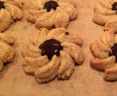 Nussplatzchen Fur Die Gebackpresse Rezept Geback Kekse Backen Rezept Rezept Kekse