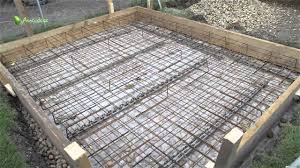 Für befestigungen in der betondecke sind die löcher meist schwierig zu bohren. Fundament Legen Betonieren Teil 2 Bewehrung Und Betonieren Youtube