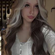 Andrea Forest (@rin.gower) • Facebook