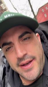 Irritable Walking: NYC Man Shares His Thoughts