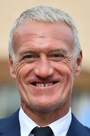 The couple has been married for years and they have one child together. Didier Deschamps Filme Alter Biographie