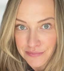 Jeanette Carrillo's Instagram, Twitter & Facebook