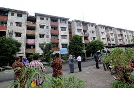 Daerah kulim adalah cantuman dari lima belas mukim iaitu junjung, kulim, keladi, sungai seluang, terap, bagan sena, karangan, sungai ular, padang china, naga lilit, sedim, sidam kanan, padang meiha, mahang dan lunas. Penduduk Terpaksa Dipindahkan Tiang Flat Retak