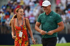Стоковые видео без лицензионных платежей. Brooks Koepka Clears Up Kiss Controversy With Girlfriend Jena Sims