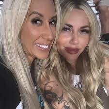 Amber Conrad's Instagram, Twitter & Facebook