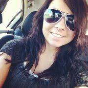 Kayla Noyes's Instagram, Twitter & Facebook