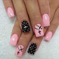 Green to white nail art with a pink pineapple. 20 Pink And Black Nail Designs