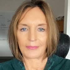 Kim Vermette's Instagram, Twitter & Facebook