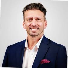 I need to say a huge thank you to Helen Tye, not only for her significant  contribution to STADA Australia, but also for her support and guidance  since I started with STADA