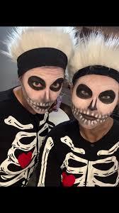 Tara Moen (@taramoen)