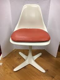 Most reproductions of the midcentury chairs we found can go for thousands of dollars at modern design stores. Furniture Set Of Four Mid Century Modern Tulip Chairs By Burke Dining Room Furniture