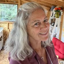 Is the hike from Benures to Pirates doable at night with headlamps?