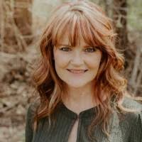 Brenda Barrows's Instagram, Twitter & Facebook