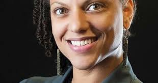 Robin LeBlanc's Instagram, Twitter & Facebook