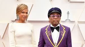 What is spike lee wife's height? Spike Lee Honors Kobe Bryant On The Oscars Red Carpet Vogue