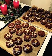 Elisen Lebkuchen Von Dieliebebeate Chefkoch Weihnachtsrezepte Lebensmittel Essen Lebkuchen