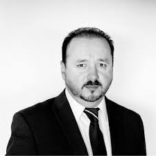 Thomas Heberling's Instagram, Twitter & Facebook