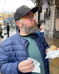 The Happiest of Happy Birthdays to my amazing Husband!! @drewezzypdx we  love you! 🎈🎈🎈