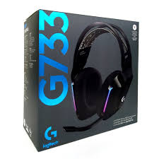 The logitech g733 lightspeed ($129.99) is the company's latest attempt at a wireless headset, this time with an emphasis on light, comfortable materials. Logitech G733 Lightspeed Wireless Gaming Headset With Suspension Headband Lightsync Rgb Blue Vo Ce Microphone Technology And Pro G Audio Drivers 981 000863