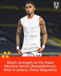 Leeds united 3, southampton 0. B R Football On Twitter Raphinha Was Born In Porto Alegre Brazil Just Like His Idol Ronaldinho His Family And Theirs Are Friends When The Leeds Winger Scored On Monday Night He Hit Ronaldinho S