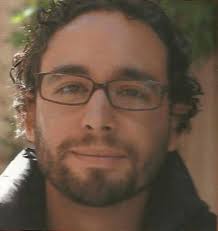 Hojeando mundos...: [Reseña] Épica de bolsillo para un joven de clase media 