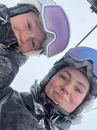 Hej på Onsdag åker jag Sälen Stockholm om någon vill åka dit eller om någon  vill åka hit kör retur på Torsdag kväll