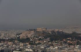 Μισή ώρα από την ομόνοια, σε απόσταση 30 χλμ., στην ανατολική πλευρά της πάρνηθας και σε υψόμετρο 600 μέτρων, το τοπίο δεν θυμίζει σε τίποτα το κέντρο της αθήνας. Fffzcbd89sdoqm