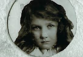 Front left is Brent Hopkins, third is James Kennedy-Moffat, front far right  is Melissa Levings, third in from right middle row Gavin Foster-Lyman, I'm  sure many of you can recognise some faces. |