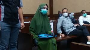 Pada putusan tingkat pertama, pinangki divonis 10 tahun penjara dan denda rp600 juta. Fvdu2jq Bvxfam
