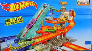 The mega garage's size is impressive but it's also compact with parking for over 35 cars. Hot Wheels Motorized Mega Garage Youtube