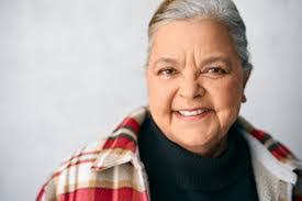 Lisa Costanza's Instagram, Twitter & Facebook