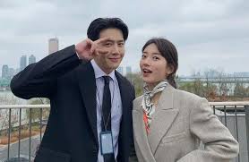 Kim Seon-ho and Bae Suzy's on-screen chemistry in "Start-Up" led to fans shipping them as a couple, with some even speculating about a real-life connection. They are also set to reunite in