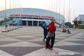 Jakarta international velodrome is constructed for the 18th asian games in august 2018. Uji Coba Lrt Membuat Jakarta International Velodrome Ramai Pengunjung Antara News