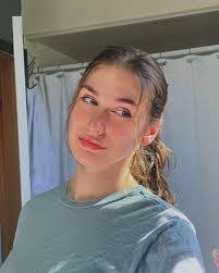 Michele Rochon's Instagram, Twitter & Facebook