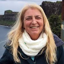 Clicking for Mr. Right: Seeking Love in the Second Half of Life in the  E-trenches of Online Dating : Cassell, Jenna Deborah: Amazon.in: किताबें