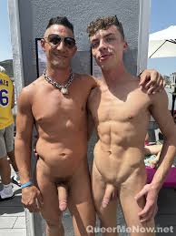 Naked Eddie Chipp - an utterly captivating muscle man show off