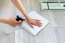 remove stains from laminate floors
