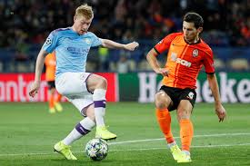 De bruyne was gingerly helped off the pitch in tears, clearly shaken by the impact and unable to continue as he was replaced by gabriel jesus. Champions League Talking Points Easy For Kevin De Bruyne But Dele Alli Looks Lost Sport The Times