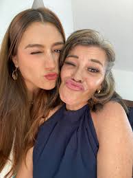 Un besito y a empezar un día bendecido! ¿Cómo empiezas tu día? Puedes  seguirme también por insta👉🏻  https://www.instagram.com/yosuanifloresmartinez_/