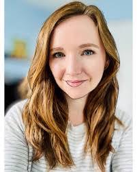 Erin Hindman's Instagram, Twitter & Facebook